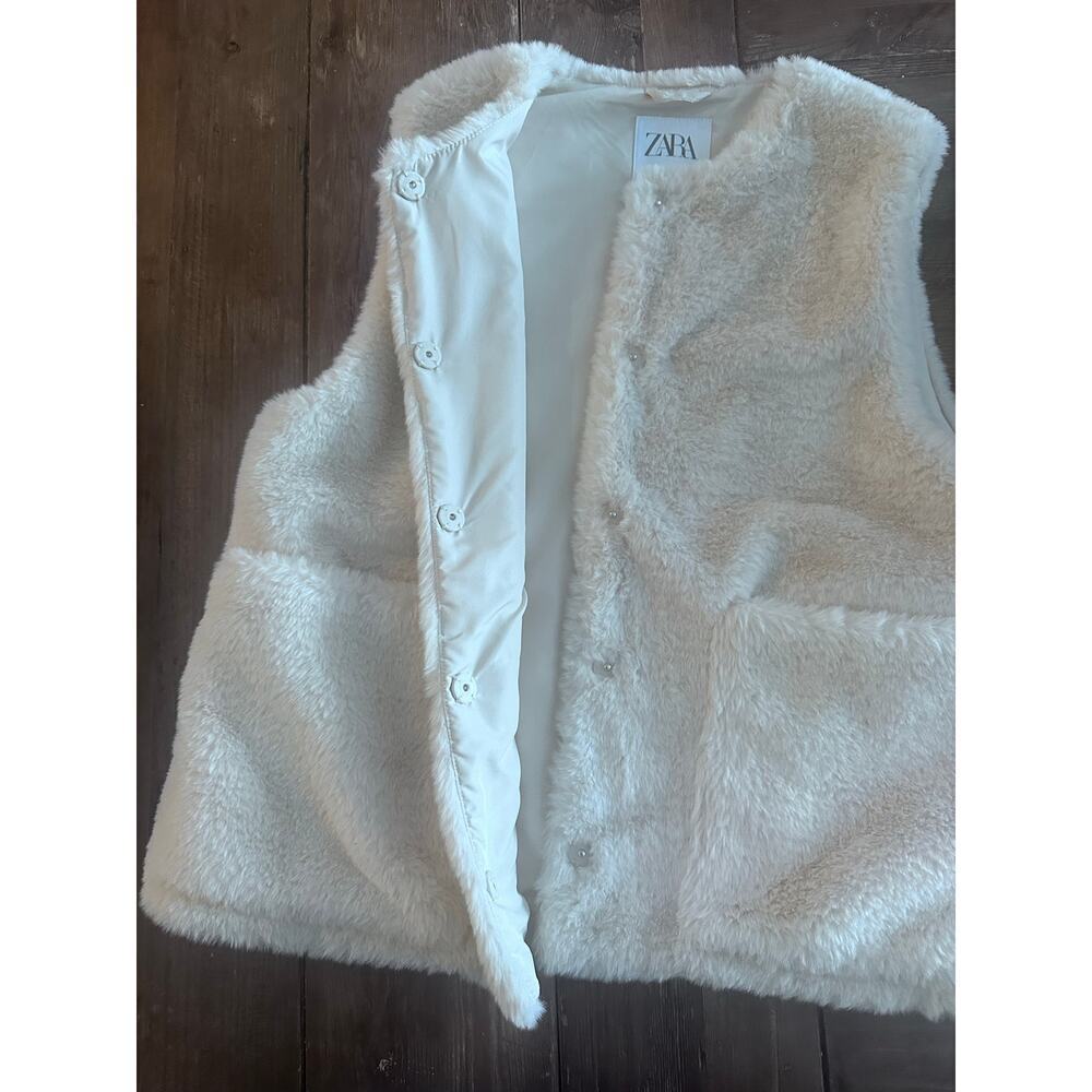 ZARA Girls Faux Fur Vest Cream Color - size 11-12 - Picture 5 of 6